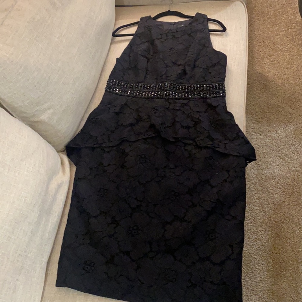 Dress - Picture 7 of 7